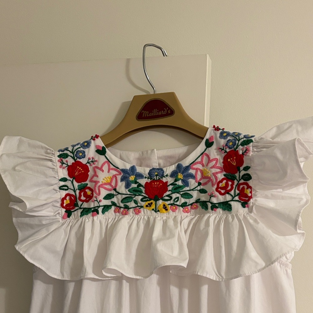 Mi Golondrina White Dress with Floral Embroidery - Picture 5 of 6